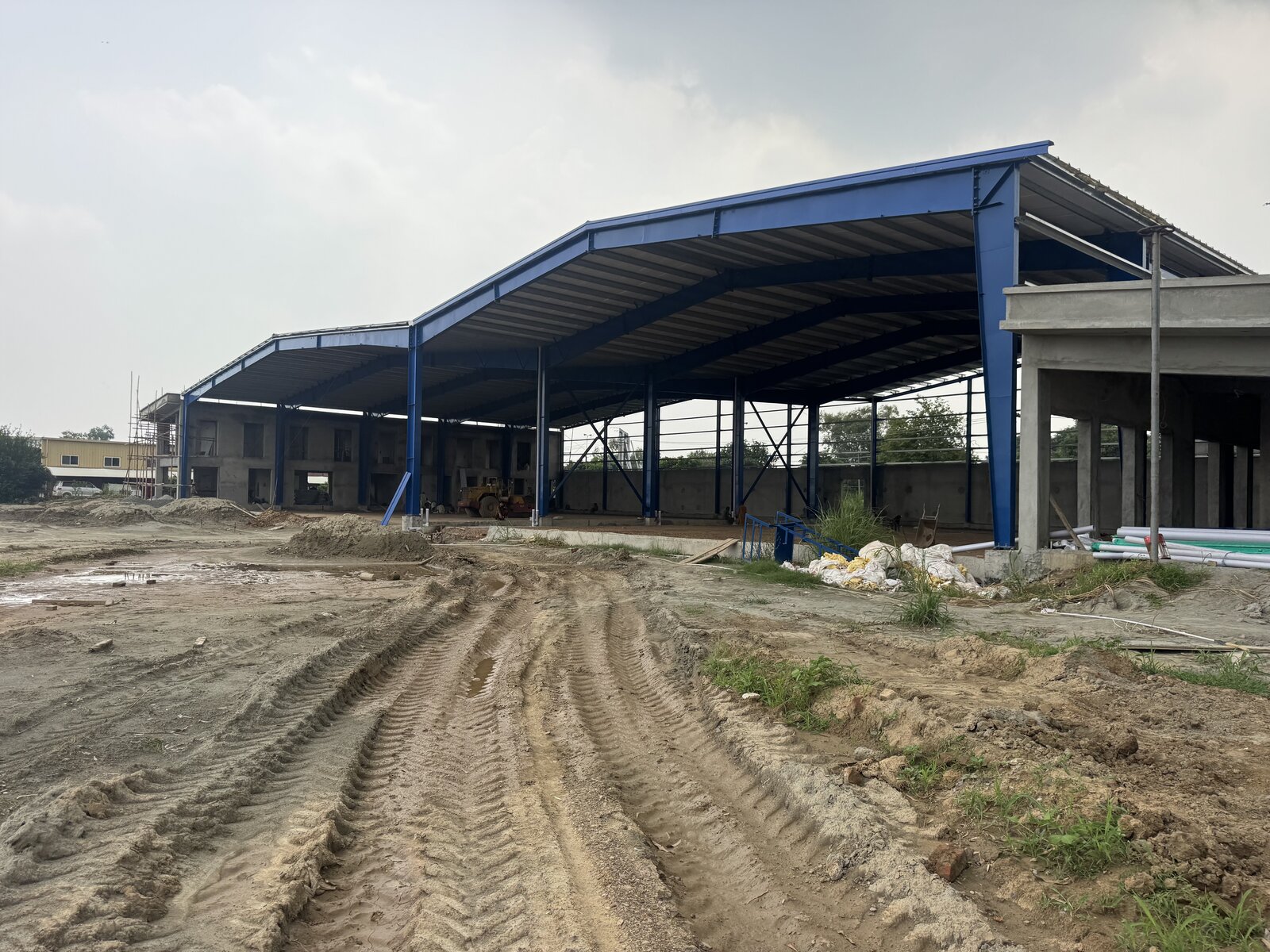 Industrial Portal-Frame Warehouse